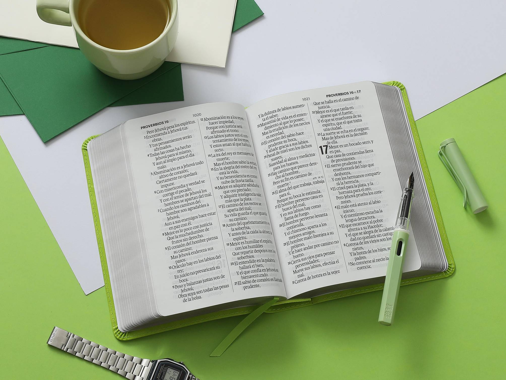 Biblia RVR60 Letra Grande 12 Puntos Símil Piel Verde Lima - Colección Clásica Portátil - Imagen 6
