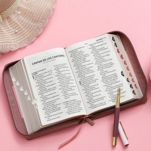 Biblia RVR60 Tamaño Compacto Letra Grande Símil Piel Bicolor Coral/Rosa con Cierre e Índice